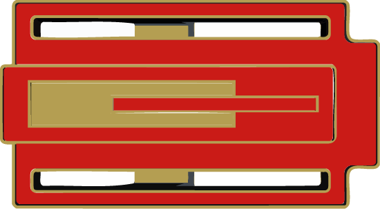 Detalle de hebilla Zizhá bañada en oro con zonas 1,3 y 4 lacadas en rojo, acabado fino y hecho a mano en España.